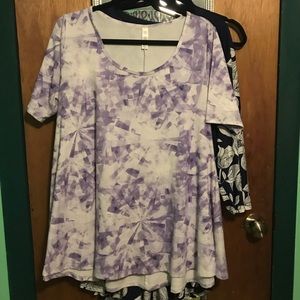 Lula roe perfect tee